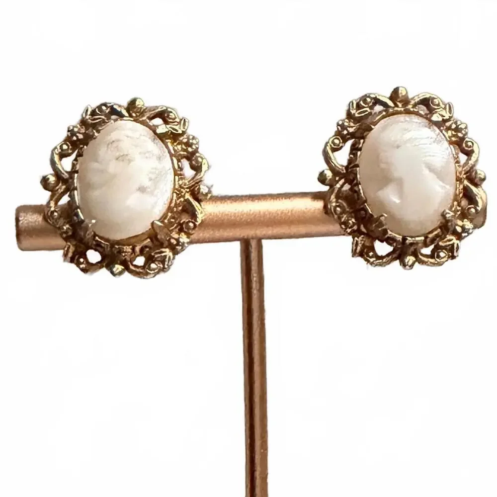 Vintage Florenza Victorian Revival Cameo Clip-On Earrings - Picture 8 of 8